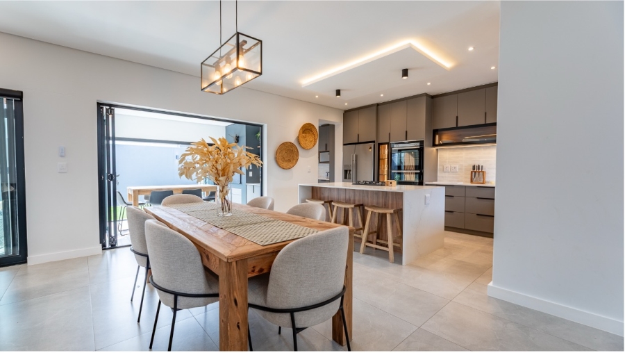4 Bedroom Property for Sale in Sandown Western Cape